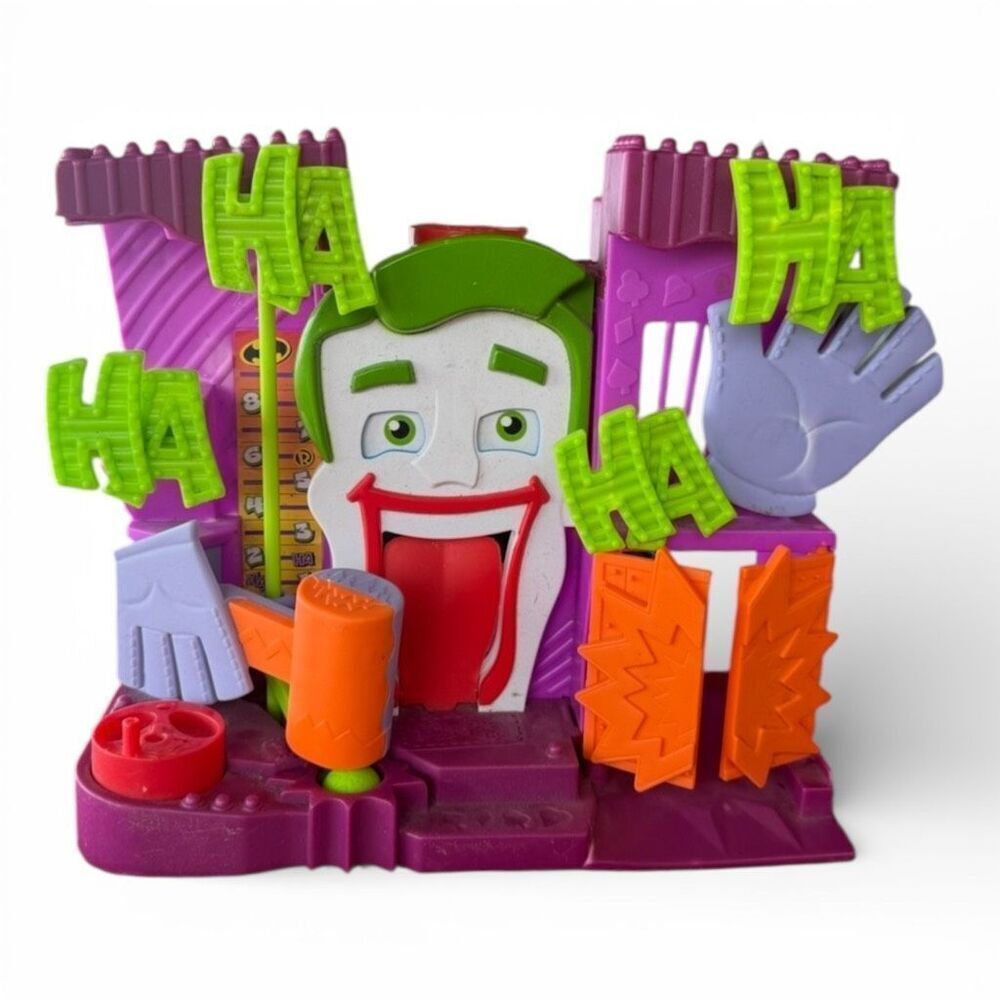 2014 Imaginext Fisher Price DC Super Friend Jokers Fun House Batman Play Set Toy